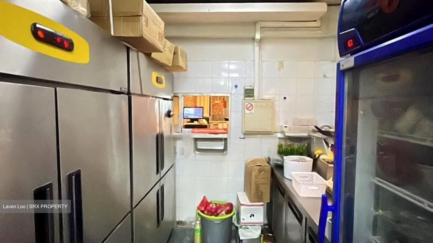 Macpherson Road (D13), Retail #637756461